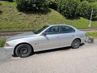 Gebraucht BMW 525 192 PS (141 kW) 2002 Silber Limousine