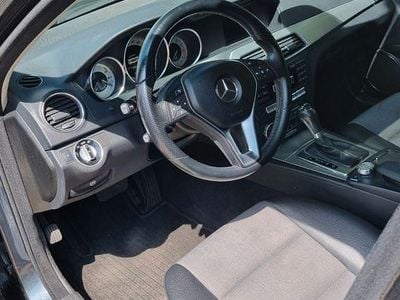 Mercedes C200
