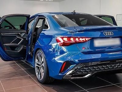 Gebraucht Audi A3 S-Line 116 PS (85 kW) 2024 Blau Limousine