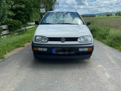 Gebraucht VW Golf III 75 PS (55 kW) 1992 Weiß Kleinwagen