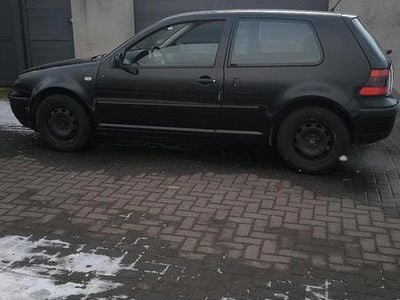 Usata VW Golf IV 101 CV (74 kW) 2001 Nero Utilitaria