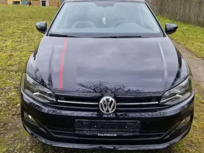Gebraucht VW Polo Comfortline 90 PS (66 kW) 2018 Schwarz Kleinwagen