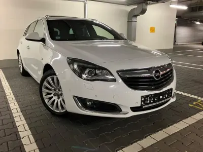 Używany Opel Insignia Innovation 170 KM (125 kW) 2016 Biały Kombi