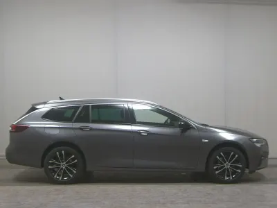 Second-hand Opel Insignia Business 174 CP (127 kW) 2022 Gri Break