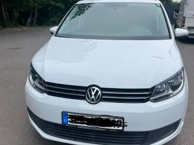 Gebraucht VW Touran Comfortline 140 PS (102 kW) 2014 Weiß Van / Kleinbus