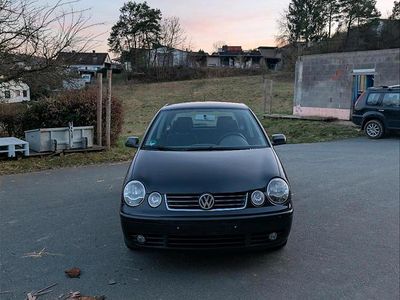 Gebraucht VW Polo 64 PS (47 kW) 2003 Blau Kleinwagen