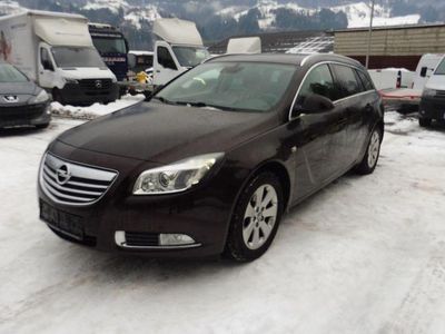 Braun Gebraucht 2013 Opel Insignia Edition Kombi | 2.899 € (Fairer Preis)