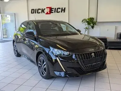 Gebraucht Peugeot 208 Allure 101 PS (74 kW) 2022 Lackierung schwarz perla n Kleinwagen