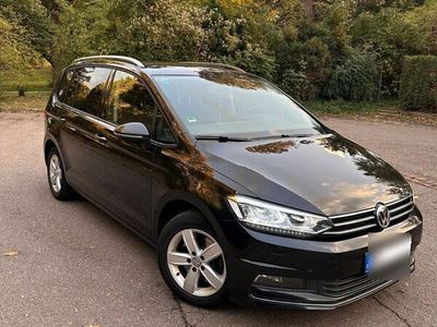 gebraucht VW Touran 2.0 TDI SCR (BlueMotion Technology) DSG SOUND