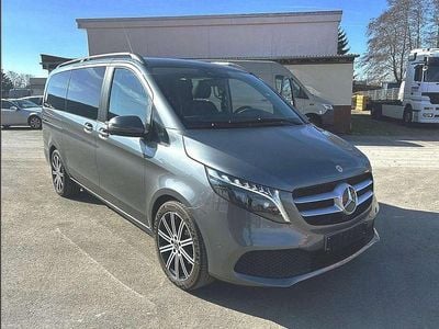 Mercedes V220