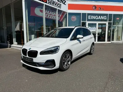 Używany BMW 218 Active Tourer Luxury Line 136 KM (100 kW) 2021 Biały Minivan