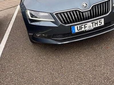 Gebraucht Skoda Superb Style 190 PS (139 kW) 2018 Grau Kombi