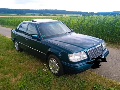 Gebraucht Mercedes 200 75 PS (55 kW) 1995 Grün Limousine
