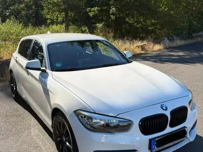 Gebraucht BMW 116 Advantage 116 PS (85 kW) 2015 Weiß Kleinwagen