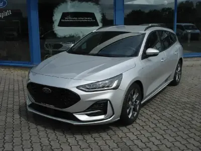 Gebraucht Ford Focus ST-Line X 125 PS (91 kW) 2023 Polarsilber metallic Kombi