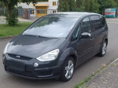 Gebraucht Ford S-MAX S 136 PS (100 kW) 2010 Van / Kleinbus