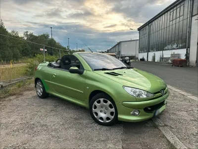 Gebraucht Peugeot 206 CC 110 PS (80 kW) 2003 Grün Cabrio