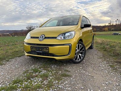 Gelb Gebraucht 2021 VW e-up! Kleinwagen | 13.900 € (Fairer Preis)