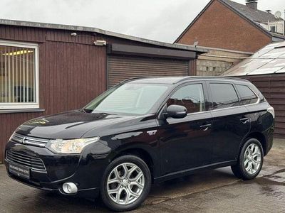 Gebraucht Mitsubishi Outlander P-HEV Instyle 203 PS (149 kW) 2014 Schwarz SUV
