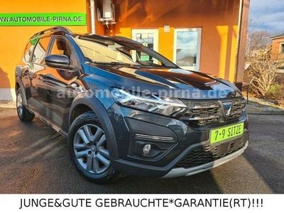 Grau Gebraucht 2022 Dacia Jogger Comfort Van / Kleinbus | 16.650 € (Fairer Preis)