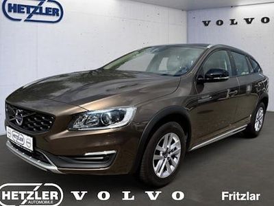 Gebraucht Volvo V60 CC Summum 150 PS (110 kW) 2016 Andere Kombi