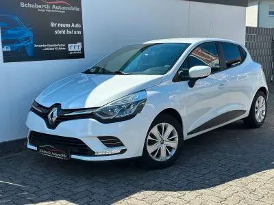 Gebraucht Renault Clio IV 73 PS (53 kW) 2016 Weiß Pickup