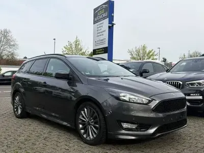 Gebraucht Ford Focus ST-Line 163 PS (119 kW) 2018 Grau Limousine