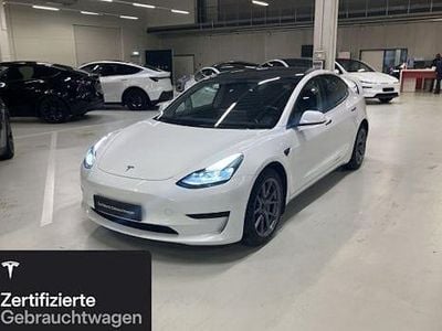 Weiß Gebraucht 2021 Tesla Model 3 Standard Range Limousine | 24.400 € (Fairer Preis)