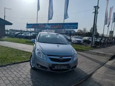 Używany Opel Corsa Catch Me 90 KM (66 kW) 2007 Srebrny Hatchback