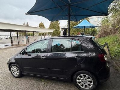 Second-hand VW Golf V 105 CP (77 kW) 2006 Negru Hatchback