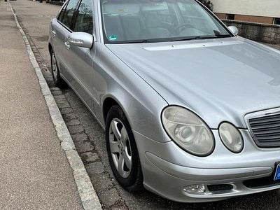 Mercedes E270