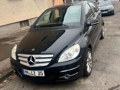 Mercedes B180