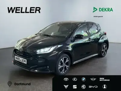 Gebraucht Toyota Yaris Hybrid 116 PS (85 kW) 2025 Schwarz Kleinwagen