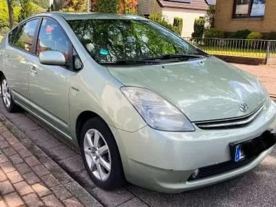 Gebraucht Toyota Prius 77 PS (56 kW) 2008 Grün Kleinwagen