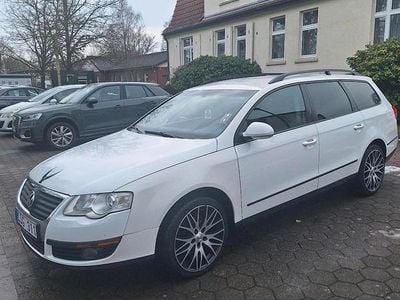 Weiß Gebraucht 2010 VW Passat Kombi | 2.000 € (Guter Preis)