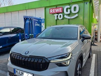 Neu Skoda Kodiaq SportLine 150 PS (110 kW) 2025 Grau SUV