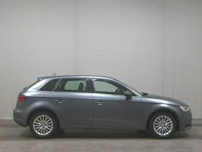 Gebraucht Audi A3 Ambiente 122 PS (89 kW) 2013 Monsungrau metallic Limousine