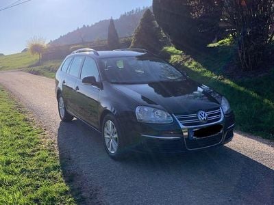 Second-hand VW Golf VI Trendline 105 CP (77 kW) 2009 Negru Hatchback