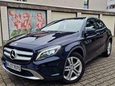 Gebraucht Mercedes GLA200 Edition 136 PS (100 kW) 2017 Blau SUV
