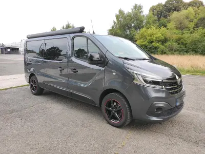 Second-hand Renault Trafic 170 CP (125 kW) 2020 Gri Monovolum