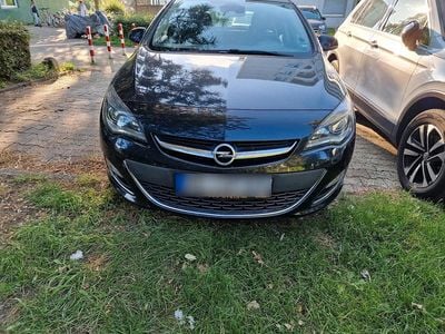Gebraucht Opel Astra 131 PS (96 kW) 2013 Schwarz Limousine