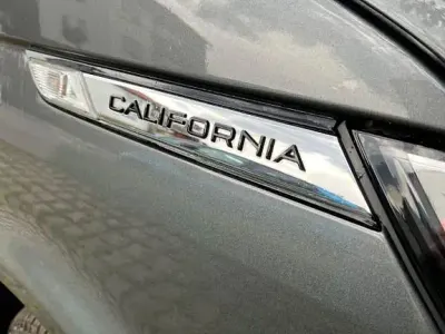 Używany VW California Beach 150 KM (110 kW) 2024 Szary Van