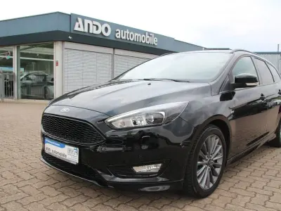 Gebraucht Ford Focus ST-Line 182 PS (133 kW) 2018 Schwarz Limousine