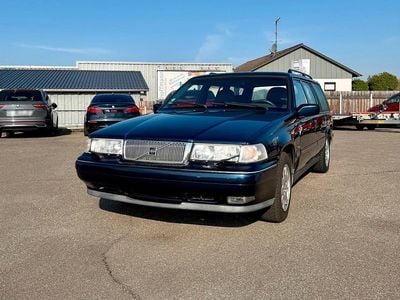 Second-hand Volvo V90 180 CP (132 kW) 1997 Albastru Break