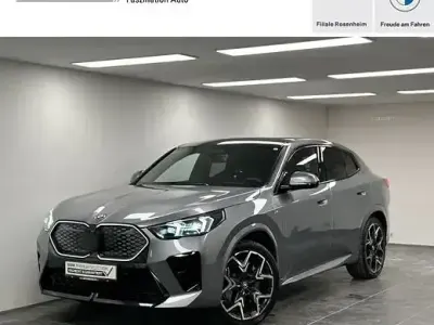 Gebraucht BMW iX2 M Sport 230 kW (313 PS) 2025 Grau SUV
