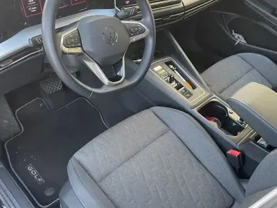 Gebraucht VW Golf VIII 116 PS (85 kW) 2024 Schwarz Limousine