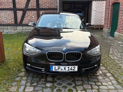 Gebraucht BMW 116 Sport Line 136 PS (100 kW) 2014 Schwarz Kleinwagen