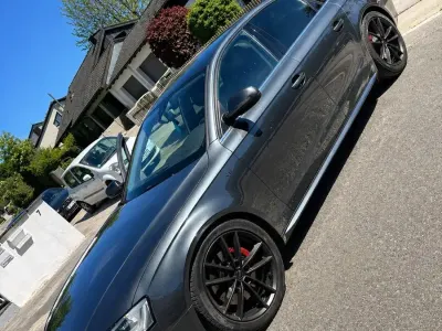 Gebraucht Audi A4 Design 245 PS (180 kW) 2013 Grau Limousine