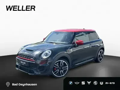 Gebraucht Mini John Cooper Works 231 PS (169 kW) 2021 Grün Kleinwagen
