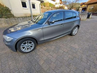 Grau Gebraucht 2011 BMW 116 M Sport Kleinwagen | 5.300 € (Guter Preis)